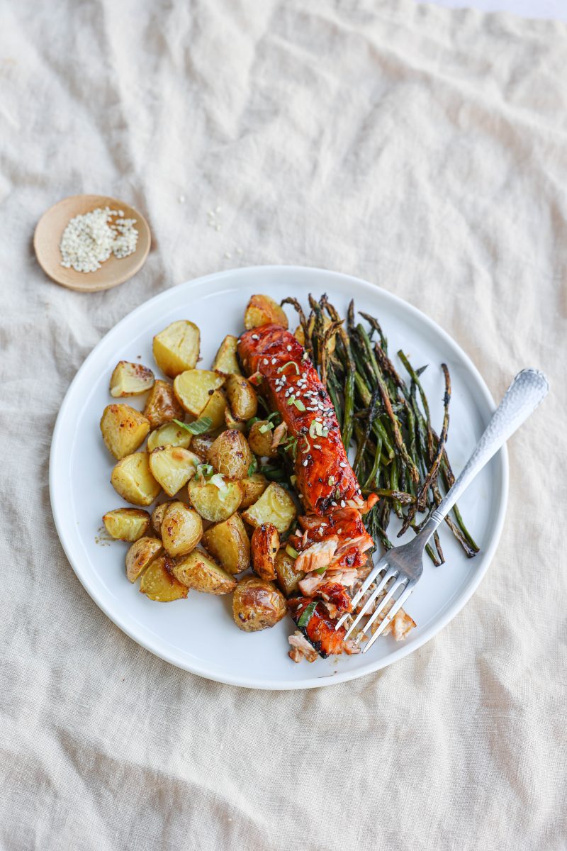 Traybake Met Zalm Aardappeltjes En Groene Asperges Easy Culi