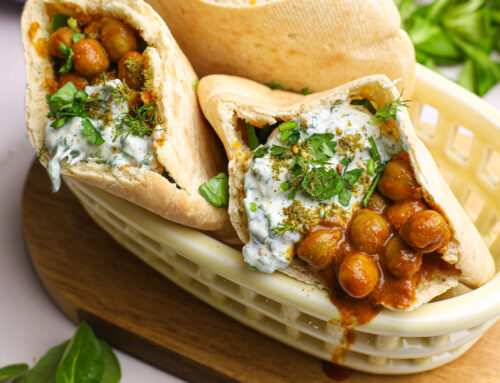 Stuffed pita’s met curry kikkererwten